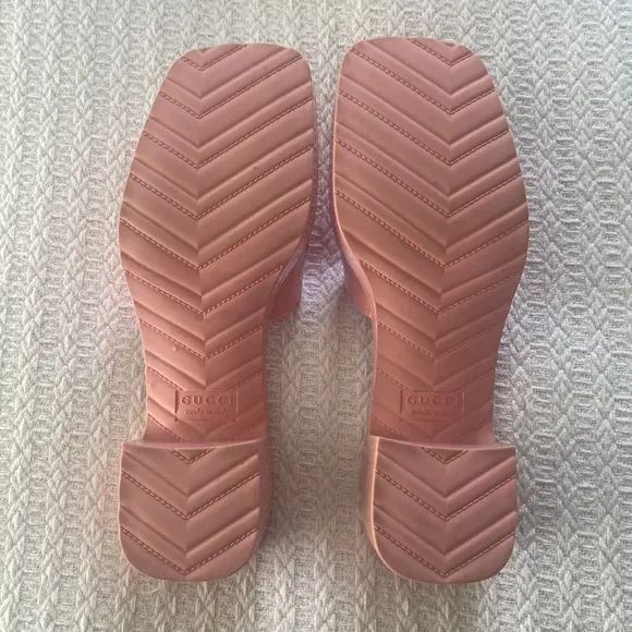 Gucci Pink Rubber Slide Sandals, 37