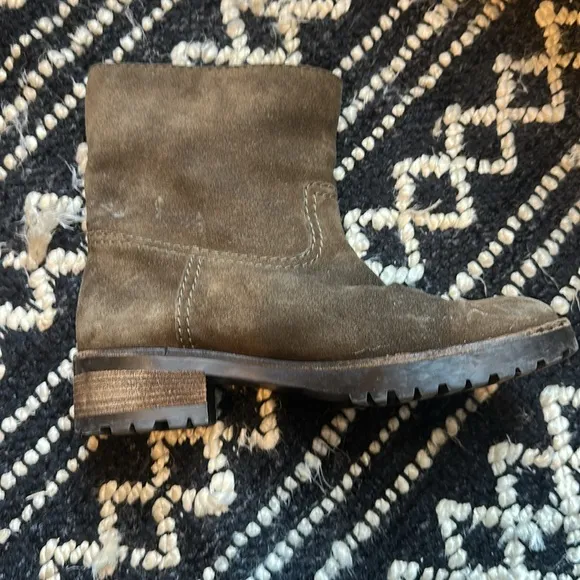 Gucci Suede Furline Boots 7.5