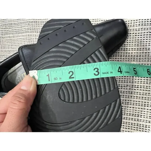 Guess Mgmicky Black Leather Embossed Sword &amp; Wings Western Loafers Size 10M