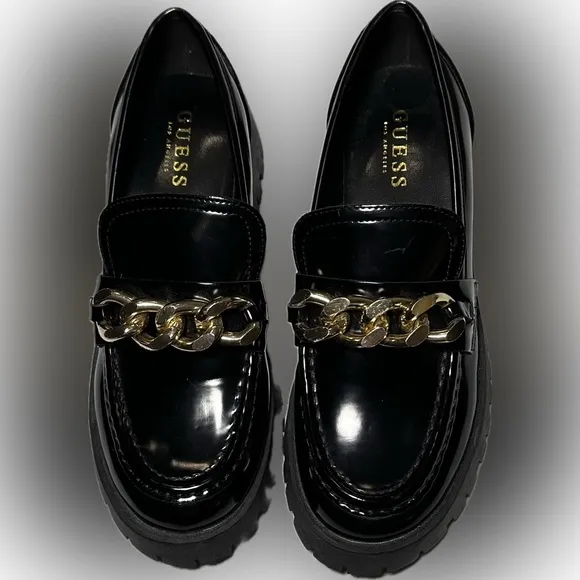 Guess Womens Hillford Chunky Black Patent Leather Gold chain Loafers Sz 7.5