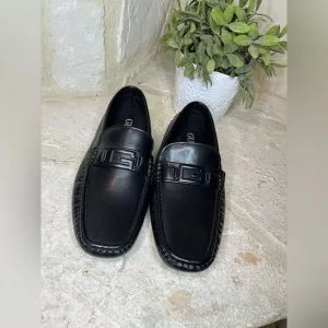 Guess black faux leather Alai Driving Loafers Sz 8