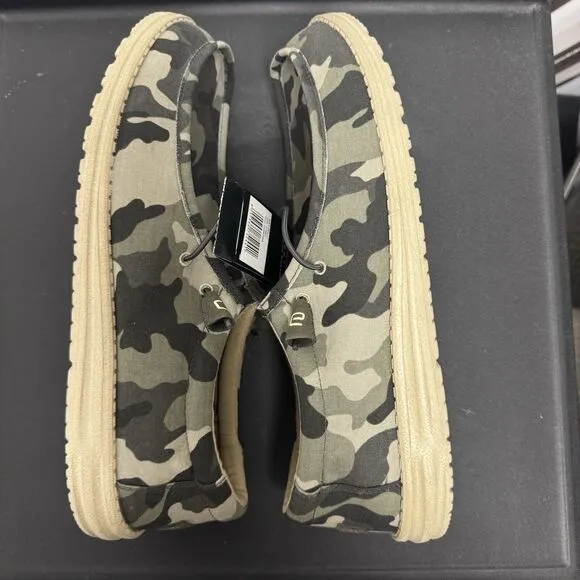 Hey Dude Wally Camo Shoes Camouflage Green Slip On Casual Loafers Men’s 14 NEW