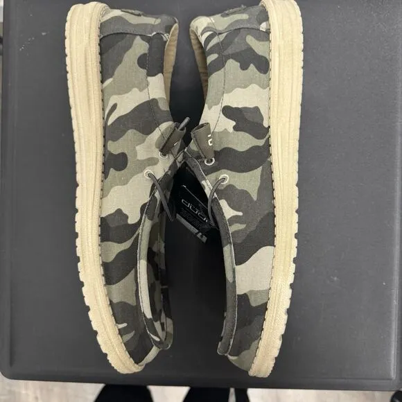 Hey Dude Wally Camo Shoes Camouflage Green Slip On Casual Loafers Men’s 14 NEW