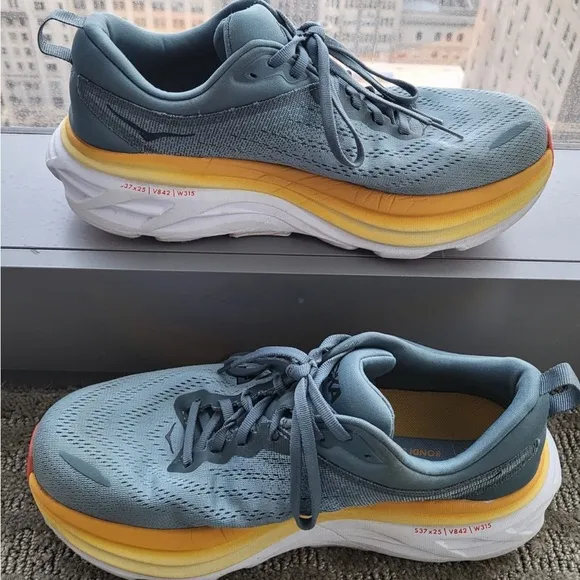 HOKA M Bondi Wide Width Running Sneakers