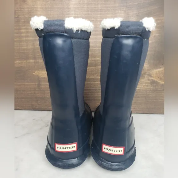 Hunter kids roll top sherpa lined boots navy blue US size boys 9/girls 8