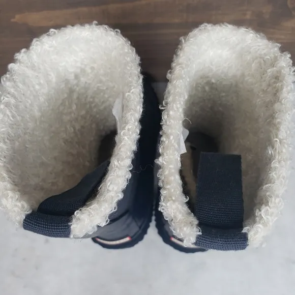 Hunter kids roll top sherpa lined boots navy blue US size boys 9/girls 8