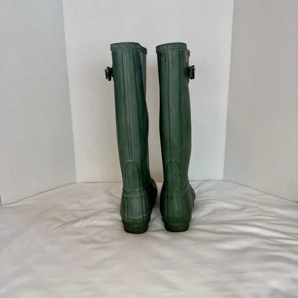 Hunter Women's Size 7 Classic Tall Rain Boots Green Adjustable Straps Waterproof