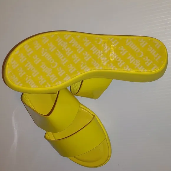 🐾HUSH PUPPIES Brite Jells Wedge Slides in Sun Yellow