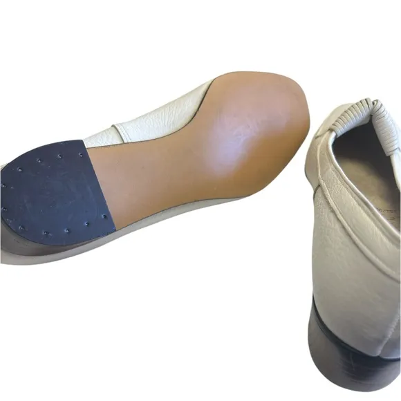 Hush Puppies vintage women’s preppy loafers in white leather NWOB size 8