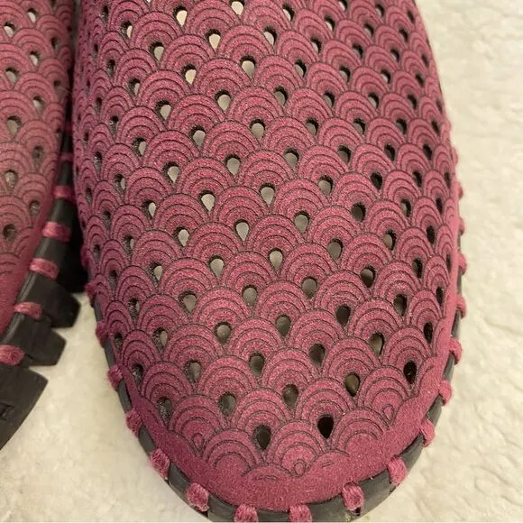 ILSE JACOBSEN TULIP PERFORATED SLIP-ON SNEAKERS