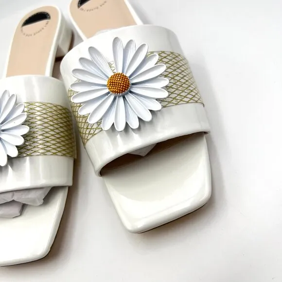 Intentionally Blank Womens Size 10 Monday White Daisy Mules Slides Sandals Shoes