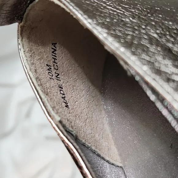 J Renee Darvina Casual Leather Round-toe Metallic Slip-on Casual shoes (w 10)
