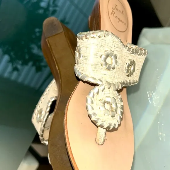 Jack Rogers Gold Wood Wedge Sandals size 5.5 EUC Slides Shoes Thongs