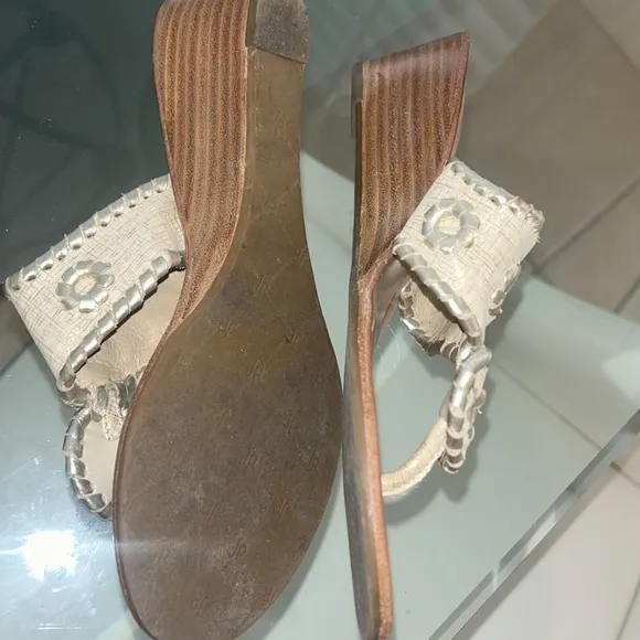 Jack Rogers Gold Wood Wedge Sandals size 5.5 EUC Slides Shoes Thongs