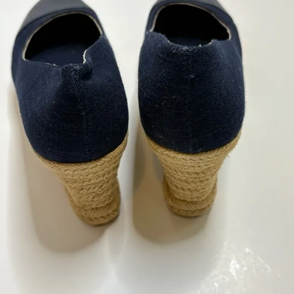 Jack Rogers Palmer Blue Closed Cap Toe Fabric/Leather Wedge Espadrilles Size 8.5