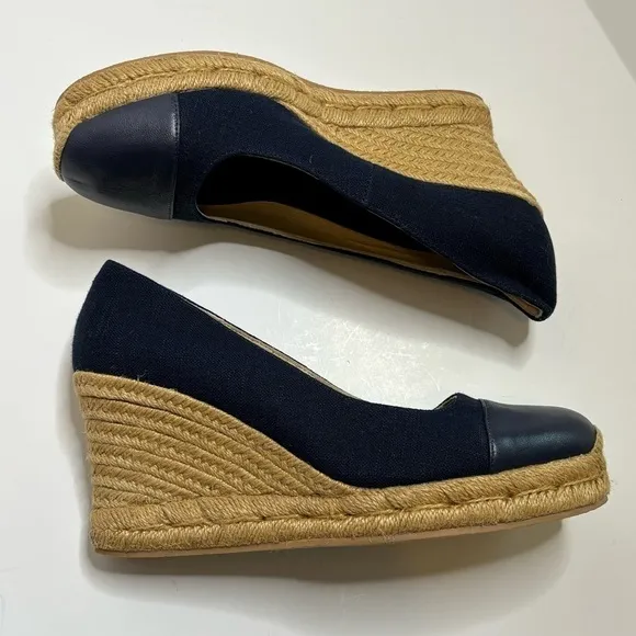 Jack Rogers Palmer Blue Closed Cap Toe Fabric/Leather Wedge Espadrilles Size 8.5