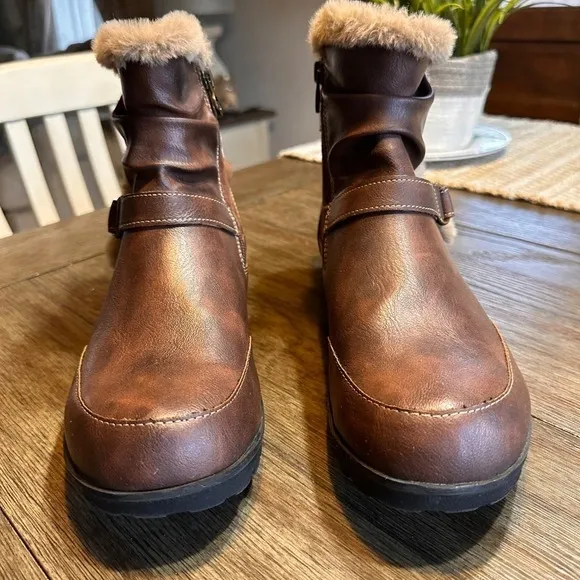 JBU by Jambi Indiana Fur Lined‎ Ankle Boots Buckle Accent Winter Shoes Womens 11