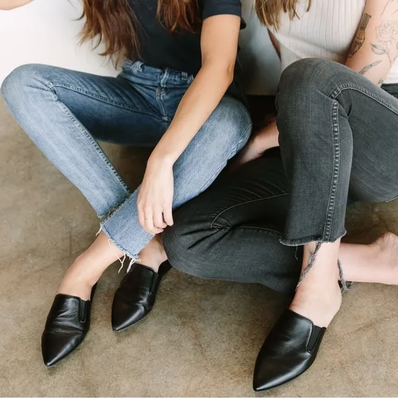 Jenni Kanye Black Leather Mules Slip On Flats Pointed Toe Shoes