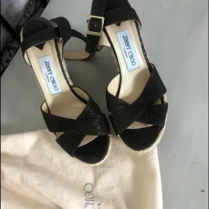 Jimmy Choo ...... espadrilles