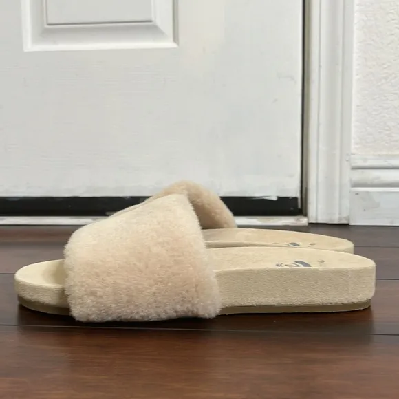 Johnny Was Calme Faux Fur Slide Women's size 10 New
