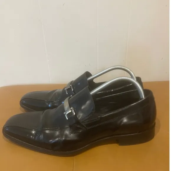 Johnston &amp; Murphy Black Leather Loafers Dress Shoes Silver Buckle Size 10.5