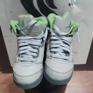 JORDAN 5 Retro Green Bean size 11c Pre-owned
