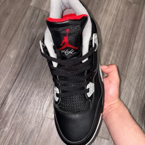 Jordan bred 4