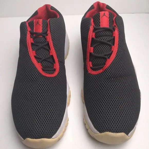 Jordan Future Black / Red size 13 low cut  Sneakers 718948-001.