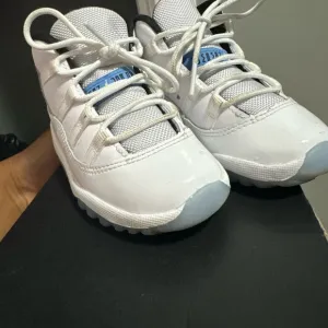 Jordan White Sneakers Modern Design Athletic