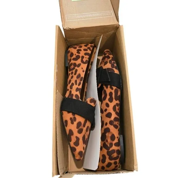 Journee Collection Audrey Buckle Pointed Toe Ballet Flats NEW Size 8