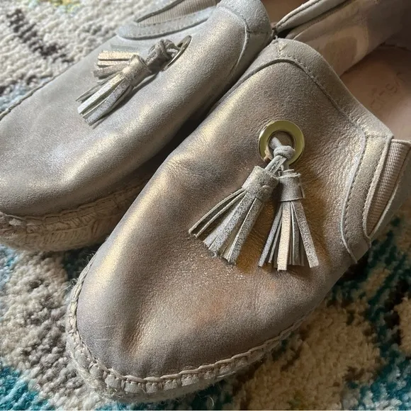 J/Slides cream leather espadrilles wicker coastal slide on shoes with a tassel