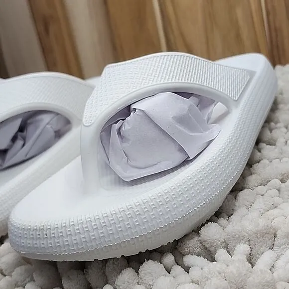 J/SLIDES EVA SQUISH SANDALS WHITE LADIES SLIDES SIZE 8 NIB