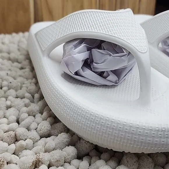 J/SLIDES EVA SQUISH SANDALS WHITE LADIES SLIDES SIZE 8 NIB