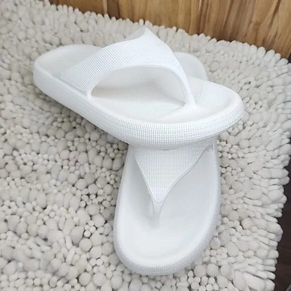 J/SLIDES EVA SQUISH SANDALS WHITE LADIES SLIDES SIZE 8 NIB