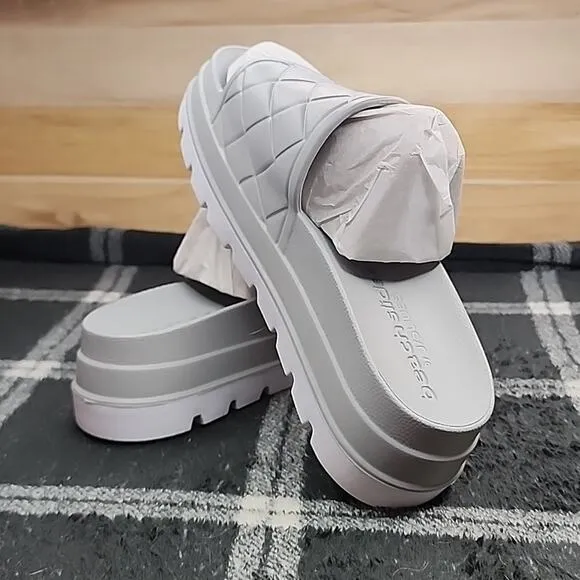 J/SLIDES QUILTED GREY PLATFORM SANDALS WOMEN'S SIZE 8 SO CUTE NWB