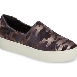 J/SLIDES Size 8.5 Ariana Camo Slip On Sneakers