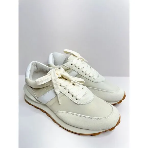 J/Slides Sneakers Size 7 Cream Leather Lifestyle Athletic and Training Shoes NEW