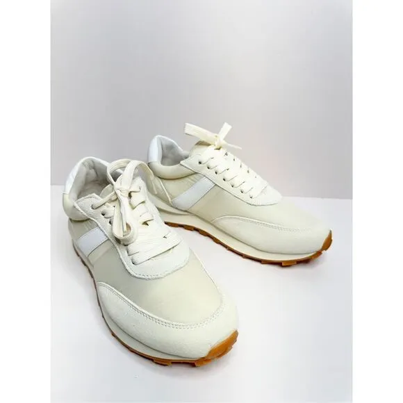 J/Slides Sneakers Size 7 Cream Leather Lifestyle Athletic and Training Shoes NEW
