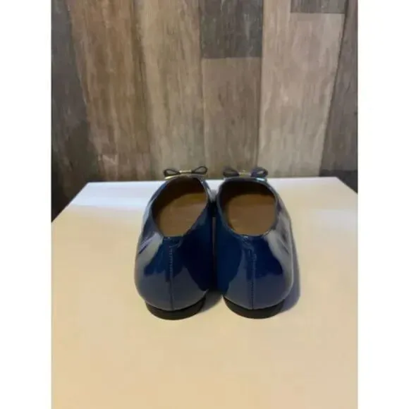 Kate Spade Blue Patent Leather Flats with Signature Bow and Gold Tags. Sz 8 NWT
