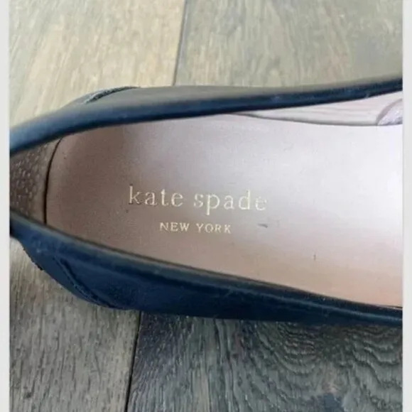 Kate Spade Carmen Black Leather Loafers Size 7.5 Gold Hardware Driving Flats