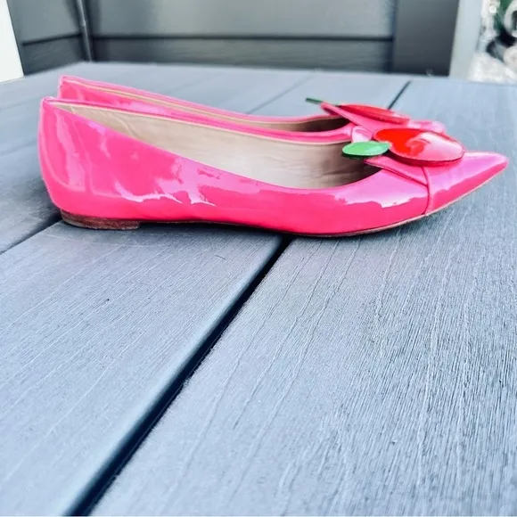 Kate Spade Neon Pink Patent Leather Apple Rare Pointed Toe Flats Vibrant Size 7