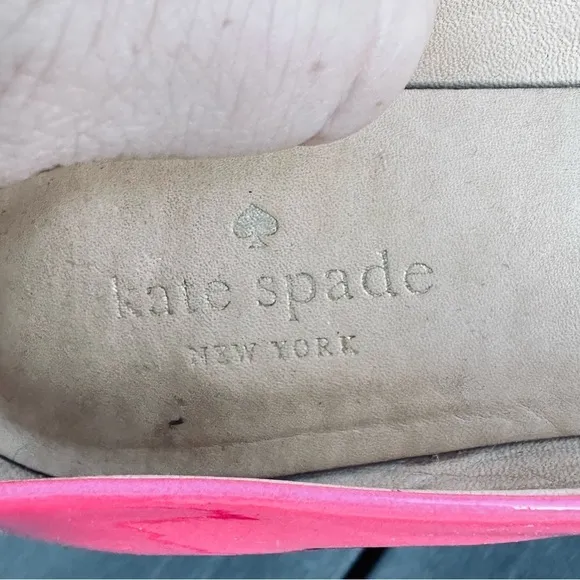 Kate Spade Neon Pink Patent Leather Apple Rare Pointed Toe Flats Vibrant Size 7