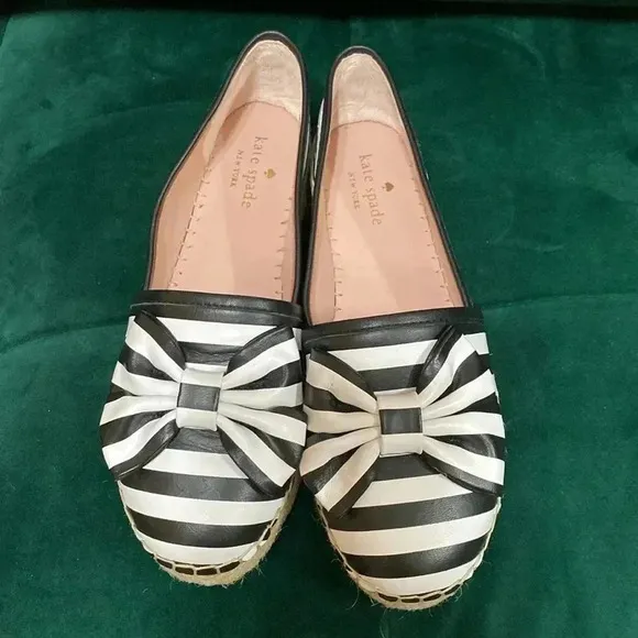 Kate Spade Women’s Closed Toe Slip on Flat Shoes Espadrilles size 6.5 Stripe Bow