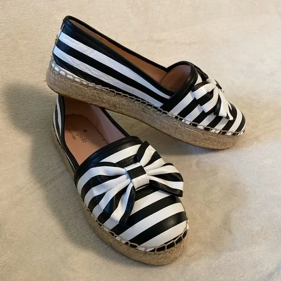 Kate Spade Women’s Closed Toe Slip on Flat Shoes Espadrilles size 6.5 Stripe Bow