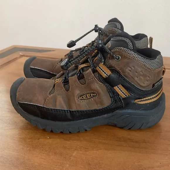KEEN Dry Targhee Mid Waterproof Hiking Boots Youth Sz 1 Brown Leather