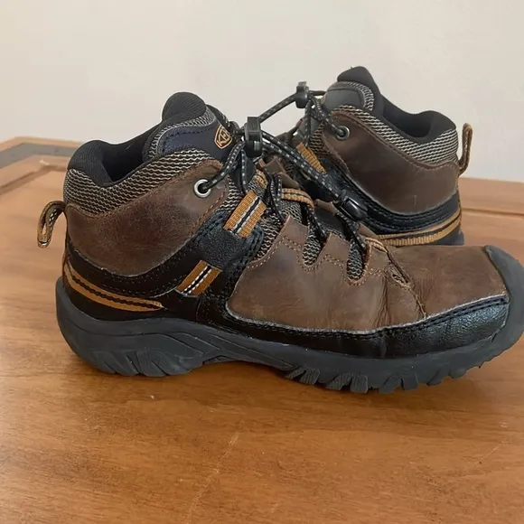 KEEN Dry Targhee Mid Waterproof Hiking Boots Youth Sz 1 Brown Leather