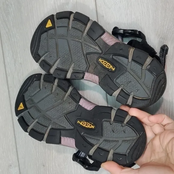 Keen Womens Outdoor Hiking Hook&amp;loop Sandals Flats Comfort shoes sz 5