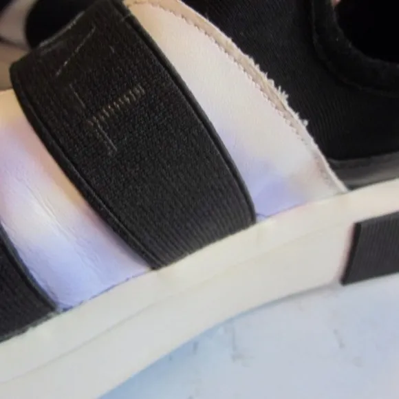 Kendall   Kylie Black/White Gail Sneakers size 8