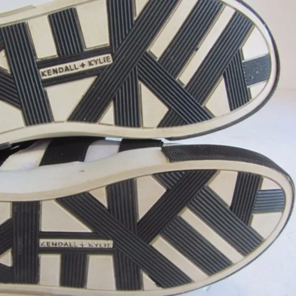 Kendall   Kylie Black/White Gail Sneakers size 8