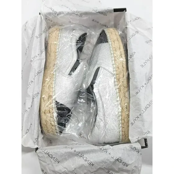 Kendall   Kylie Women's Joss Embellished Espadrilles Silver Size 8.5 (MSRP $110)